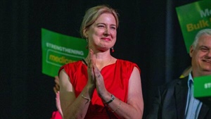 Would Collins continue as Labor's Agriculture Minister if both reelected?