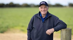 Virtual fencing looks set to be given green light for use on Victorian farms