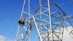 Rural shires find their voice: 'We're paying the price' for power line plan