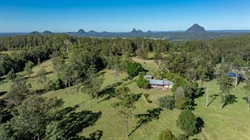 Hidden Creek with quality grazing and a relaxed country lifestyle | Video