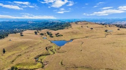 Hillmoor a large-scale cattle, cropping property with potential | Photos