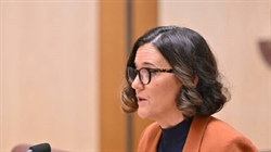 No spirit of Australia in Qantas closures, report finds