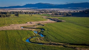 Exceptionally well-improved farming and grazing operation | Video